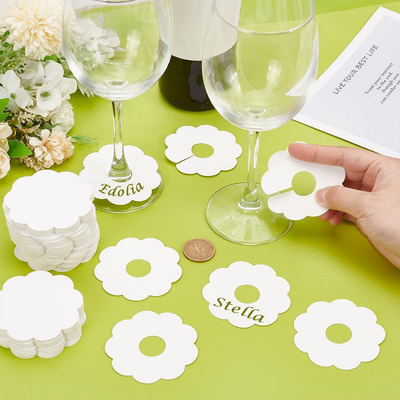 Cocktail Recipe Book - 50 個のワイングラスディスプレイカード分類ディスプレイ吊り下げカードタグ包装ネックレスカードディスプレイタグ書き込みカード