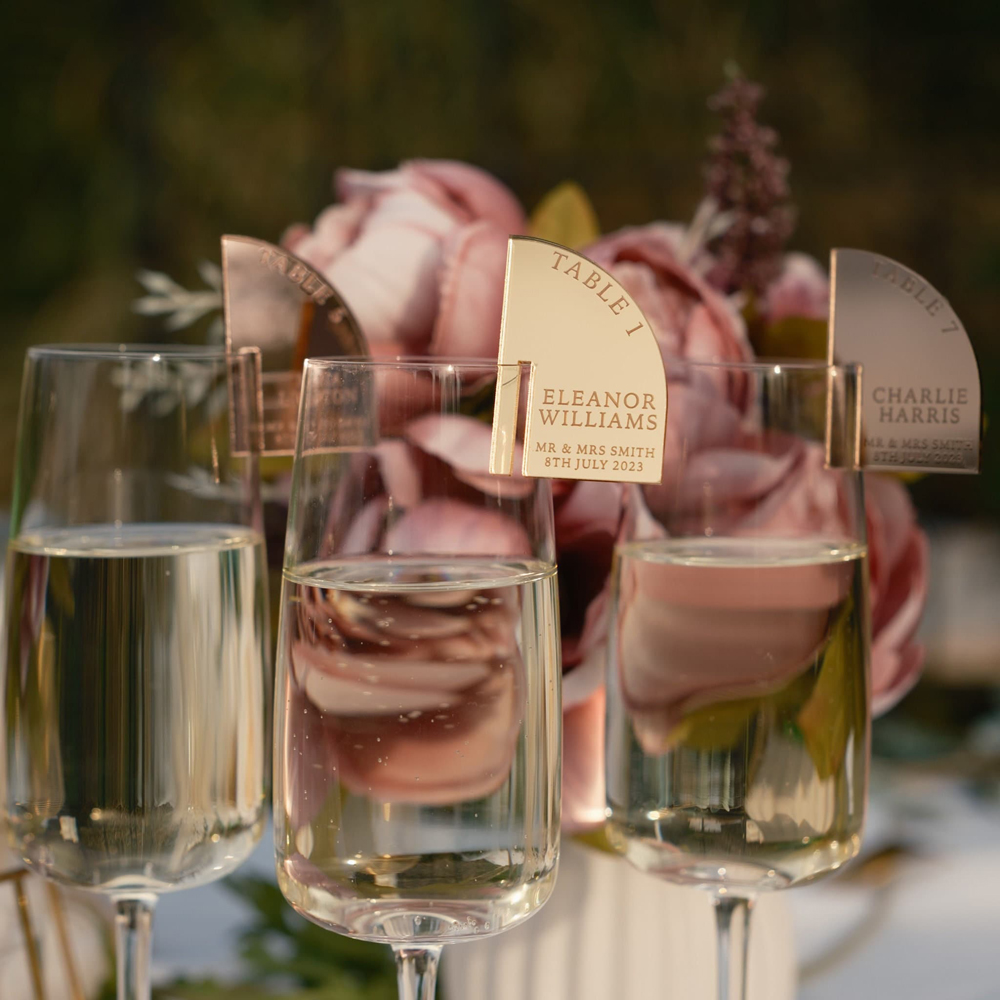 10/30/50 個パーソナライズされたアクリル結婚式の名前 - Cocktail Recipe Book のレビューと価格